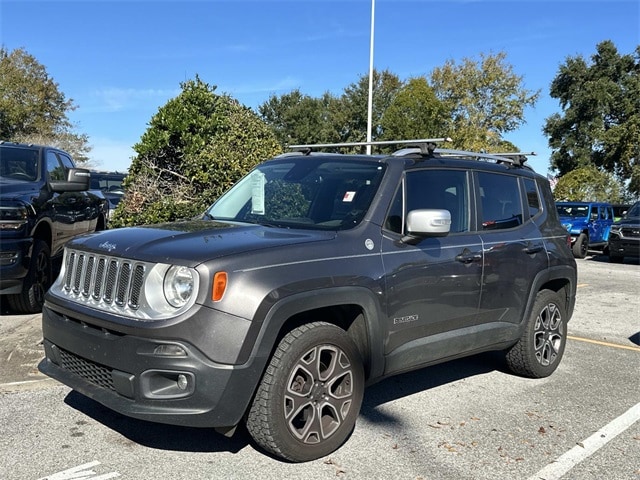 2016 Jeep Renegade Limited's photo