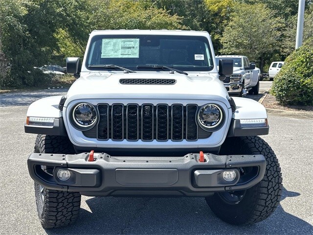 2025 Jeep Gladiator Mojave photo 2