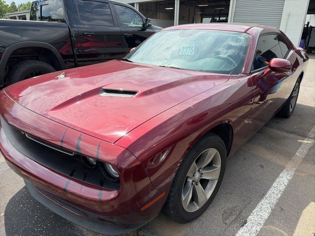 2019 Dodge Challenger SXT Auto's photo