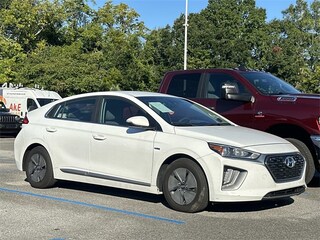 2020 Hyundai IONIQ Hybrid SE Hatchback
