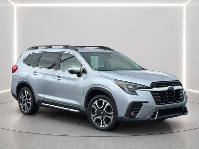 2023 Subaru Ascent Touring's photo