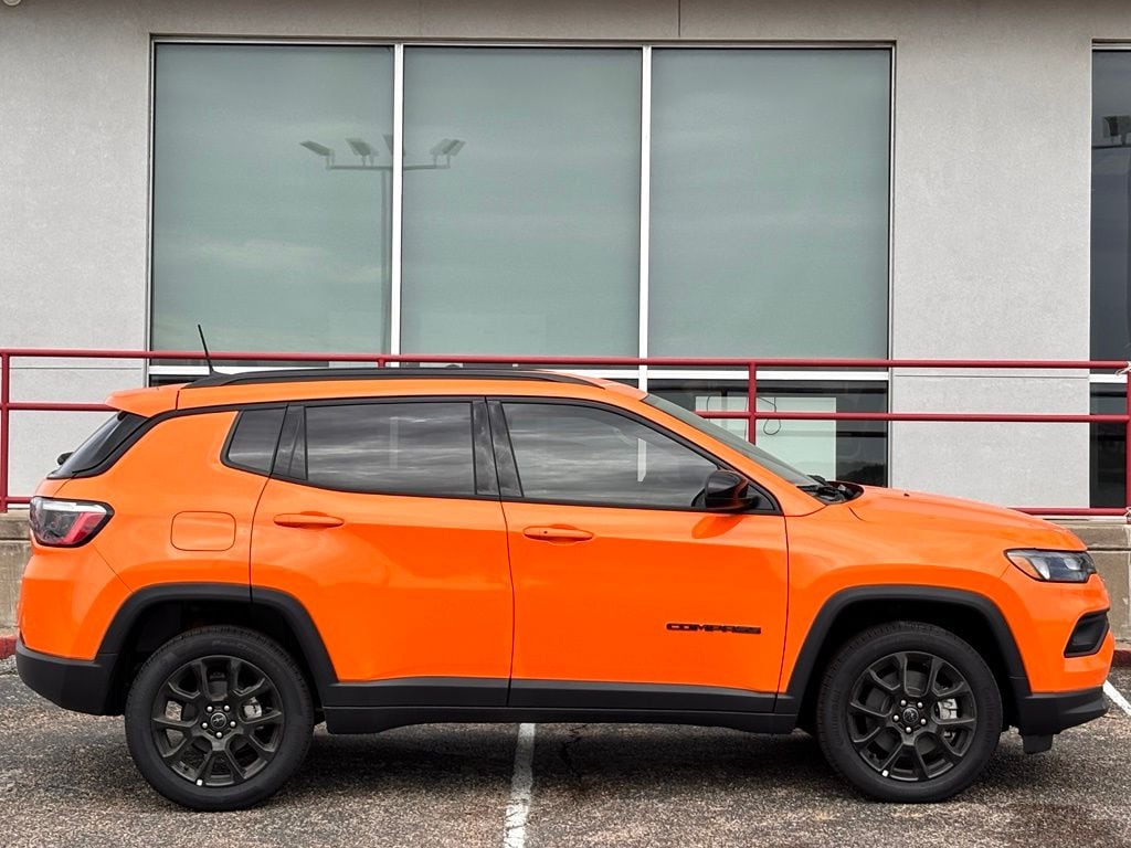 New 2026 Jeep Compass LATITUDE ALTITUDE 4X4 Sport Utility