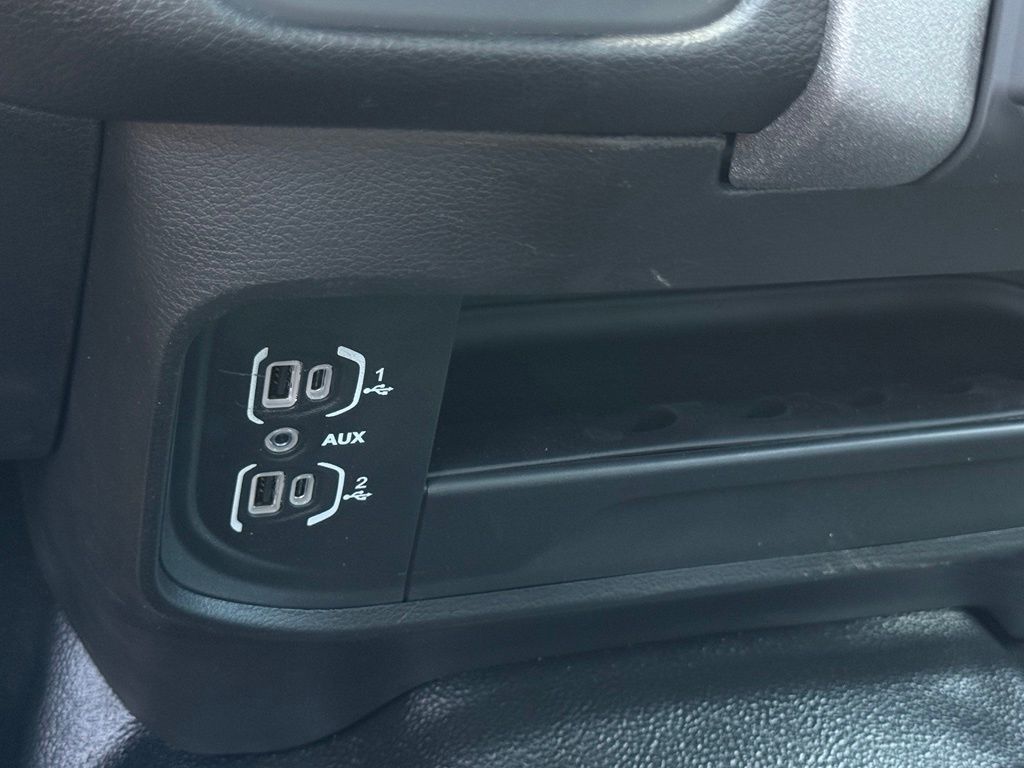2025 RAM 2500 Tradesman - Photo 24