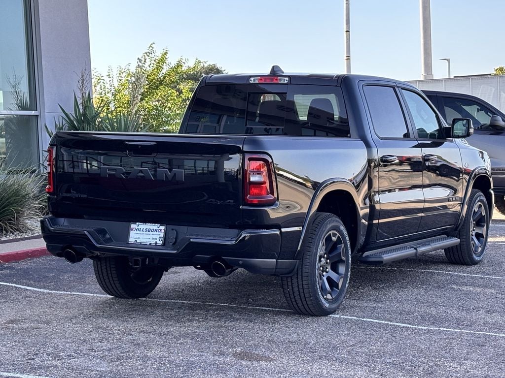 New 2026 Ram 1500 LONE STAR CREW CAB 4X4 5'7 BOX Pickup