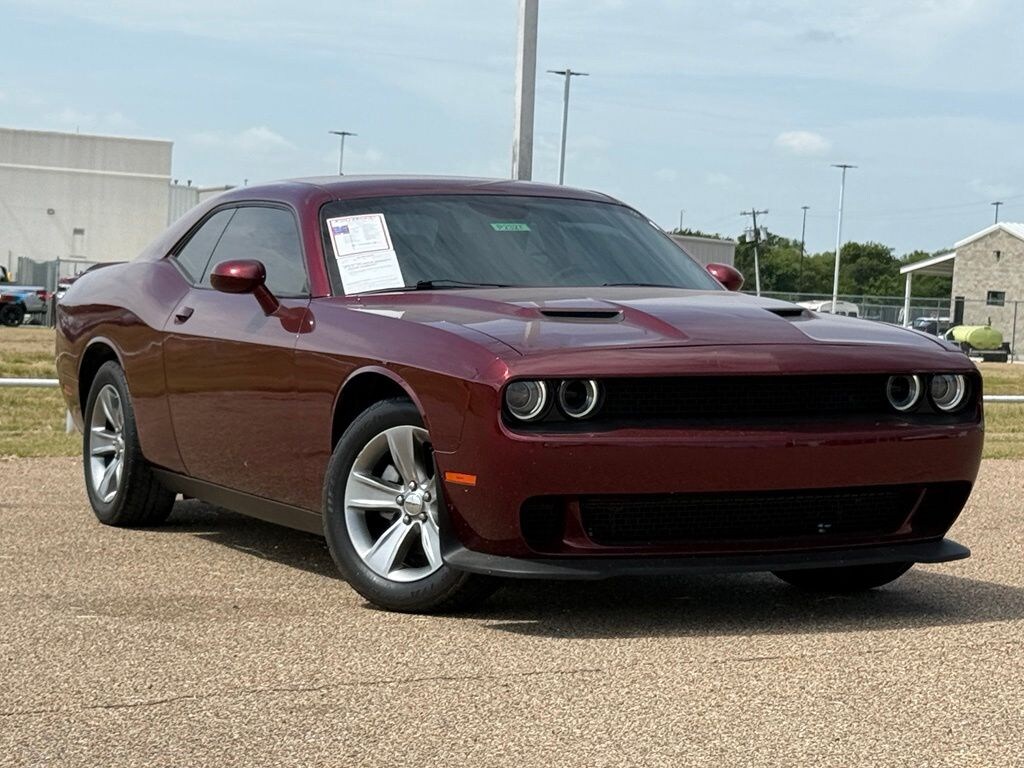 Used 2021 Dodge Challenger SXT Coupe
