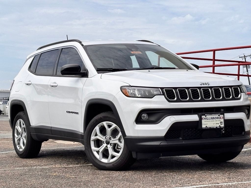 New 2026 Jeep Compass LATITUDE 4X4 Sport Utility
