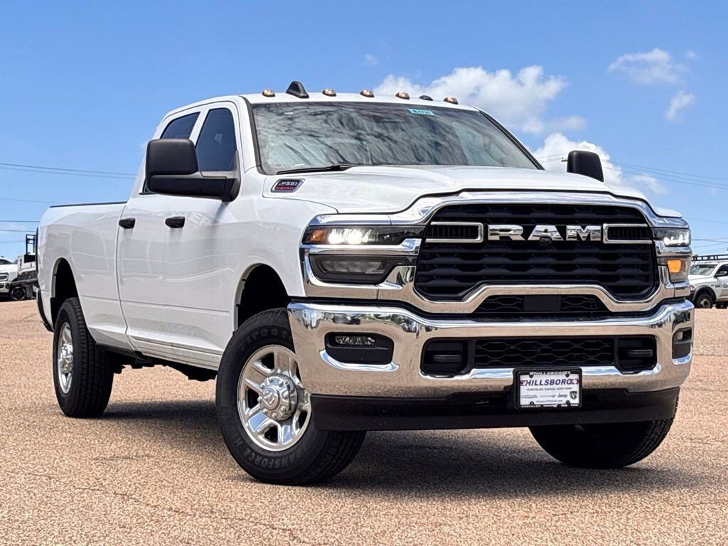 New 2026 Ram 2500 TRADESMAN CREW CAB 4X4 8' BOX Pickup