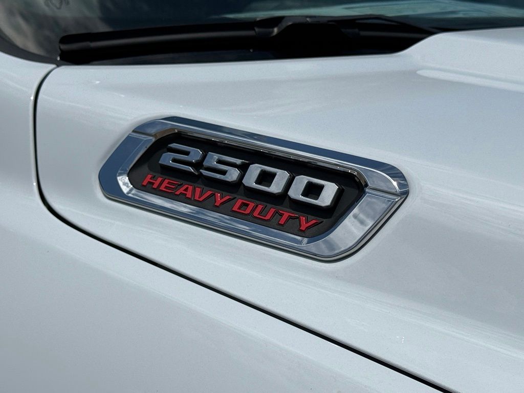 2025 RAM 2500 Tradesman - Photo 8
