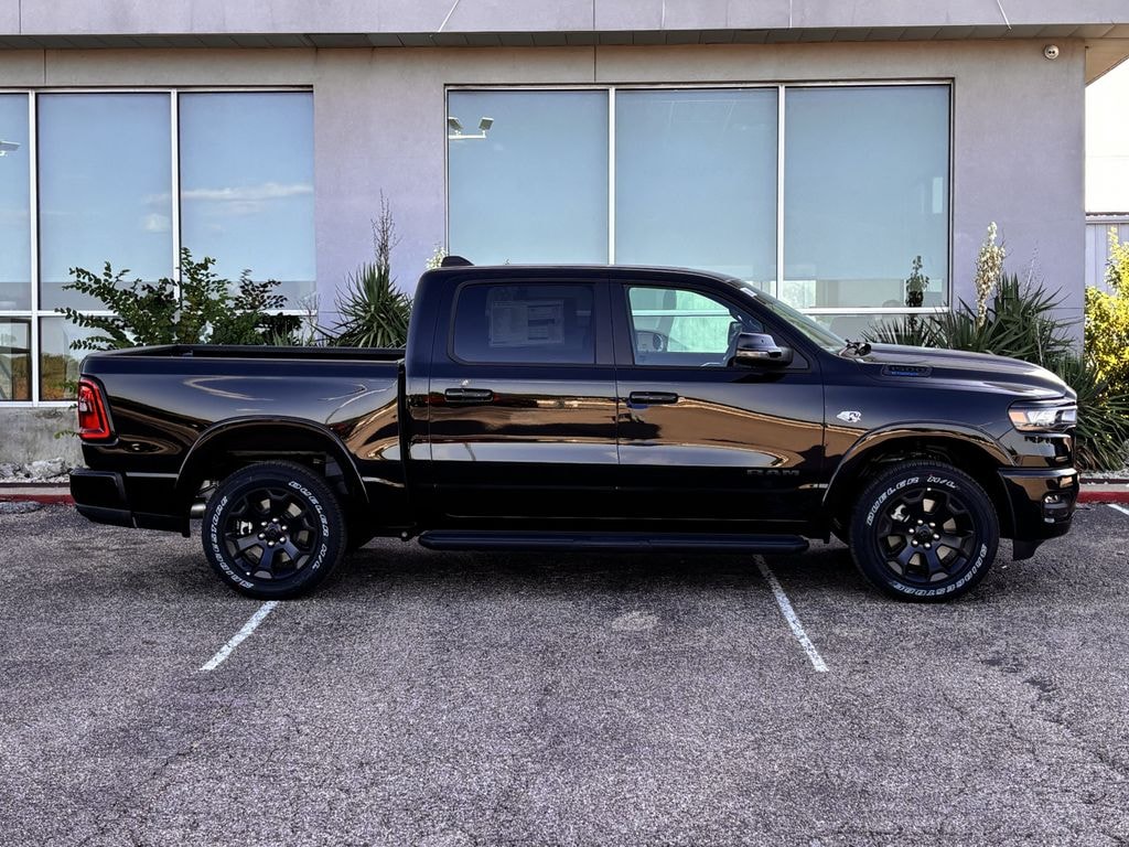 New 2026 Ram 1500 LONE STAR CREW CAB 4X4 5'7 BOX Pickup
