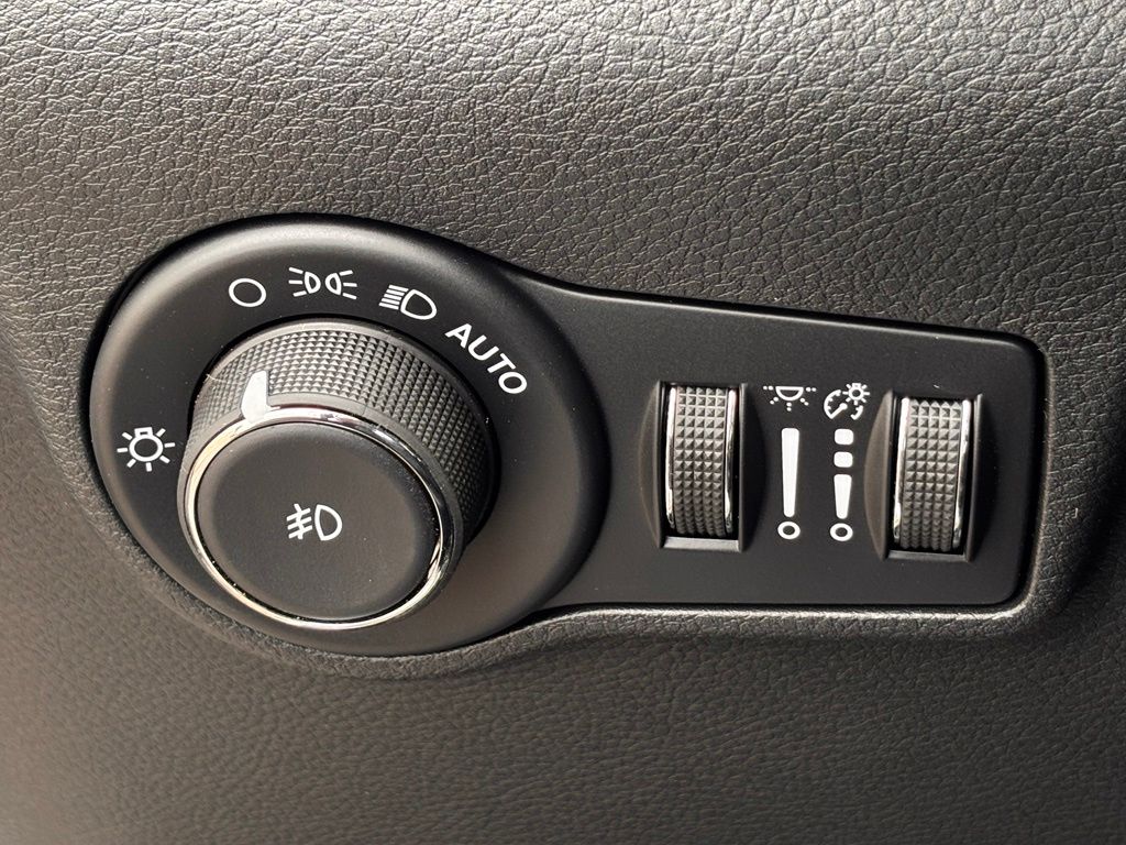 2026 Jeep Compass Latitude - Photo 19