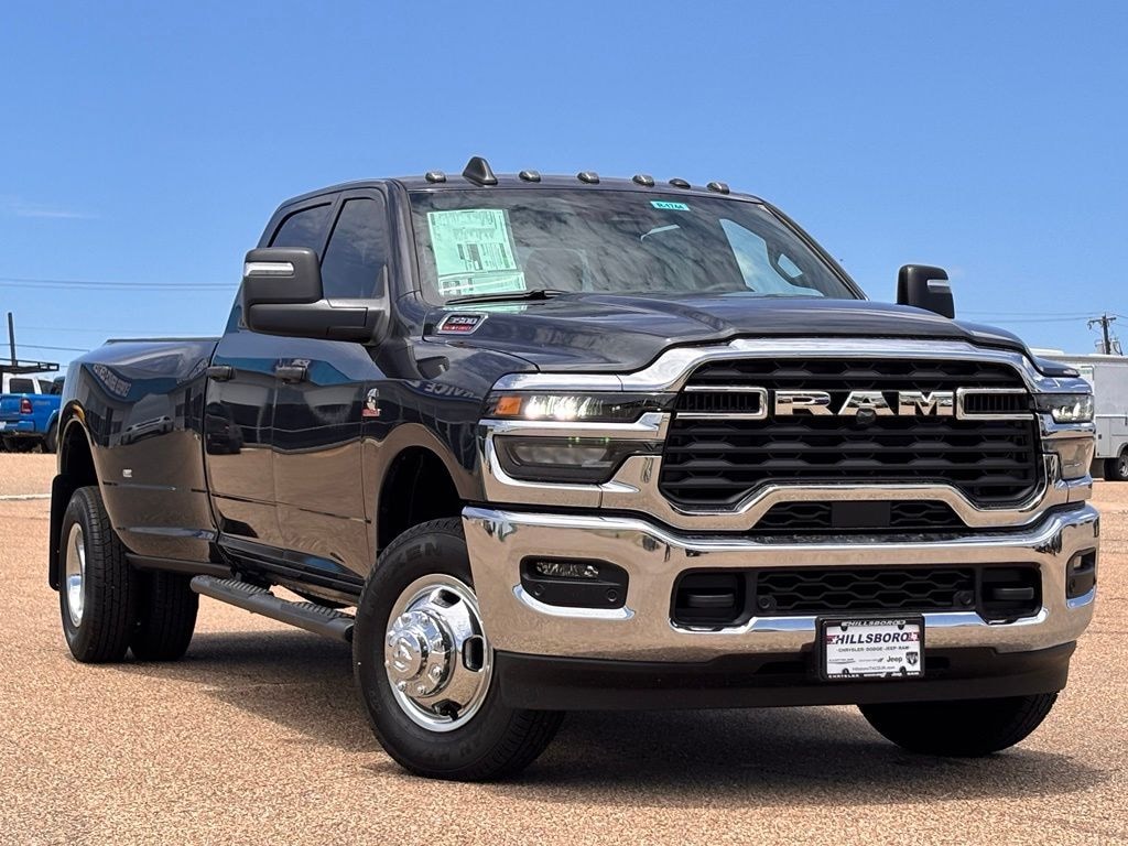 New 2026 Ram 3500 TRADESMAN CREW CAB 4X4 8' BOX Pickup