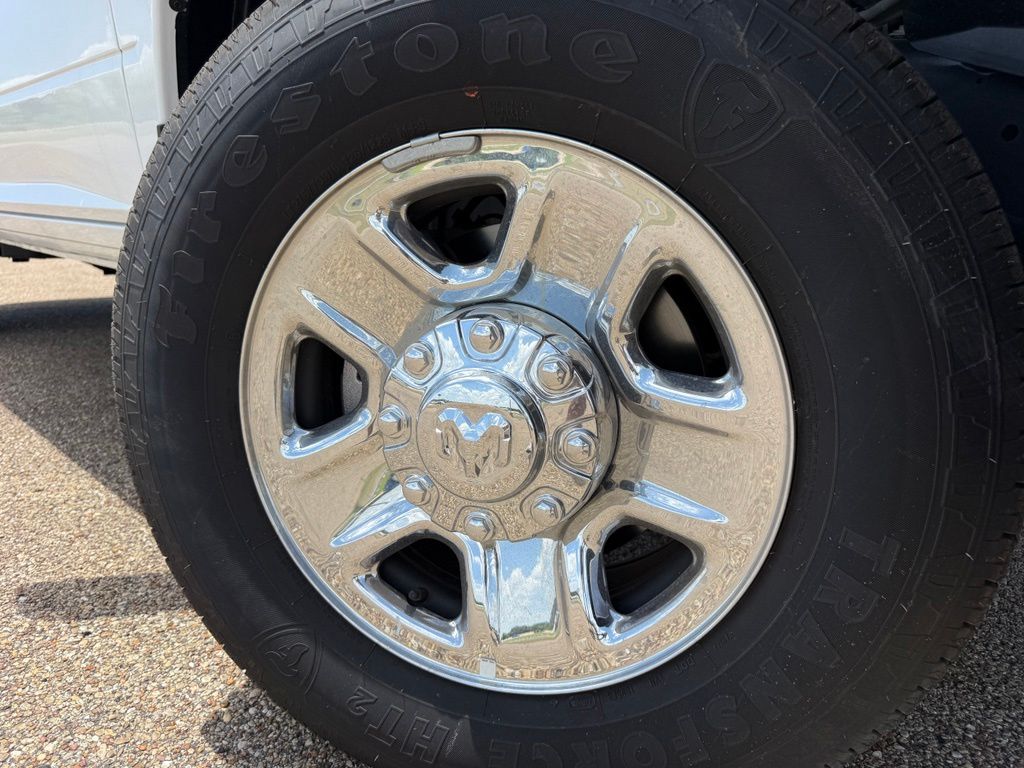 2025 RAM 2500 Tradesman - Photo 13
