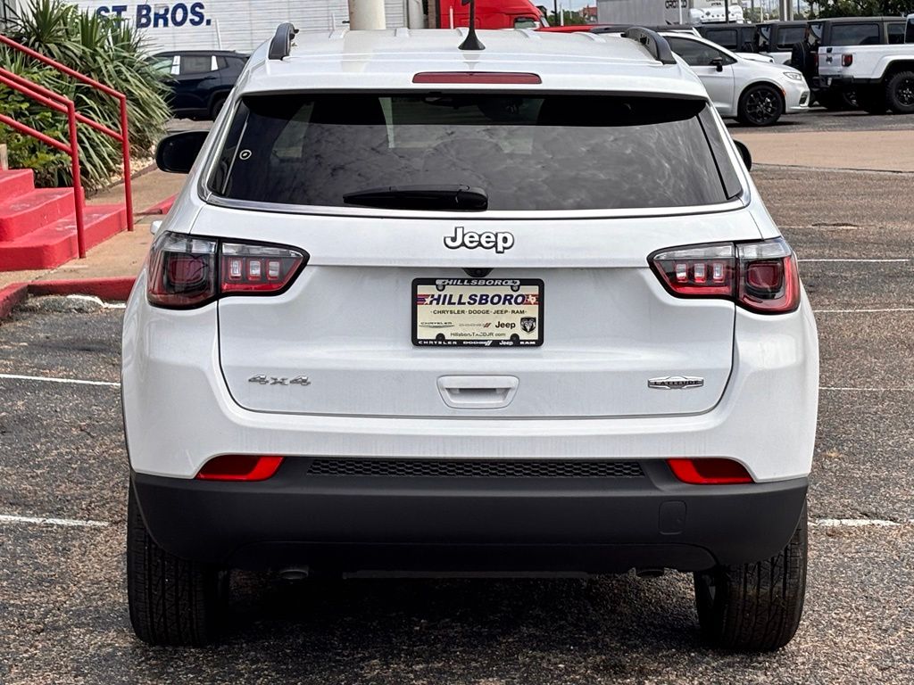 2026 Jeep Compass Latitude - Photo 7
