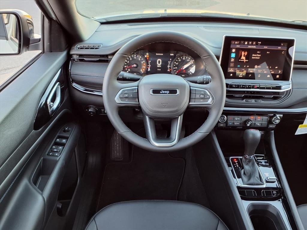 2026 Jeep Compass Latitude Altitude - Photo 15