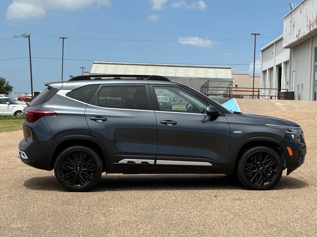 Used 2022 Kia Seltos Nightfall SUV