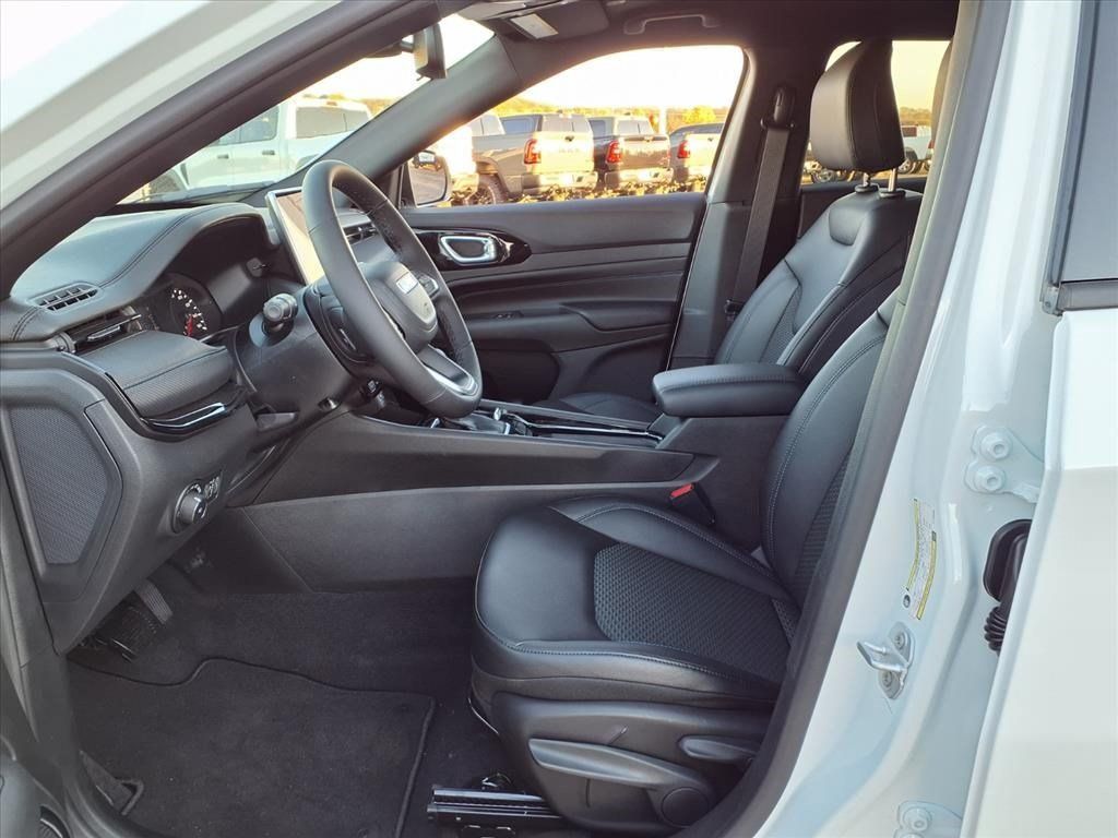 2026 Jeep Compass Latitude Altitude - Photo 16