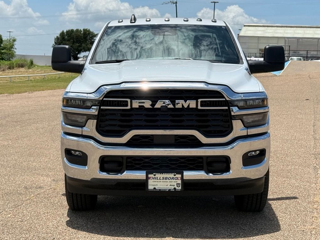 2025 RAM 2500 Tradesman - Photo 11