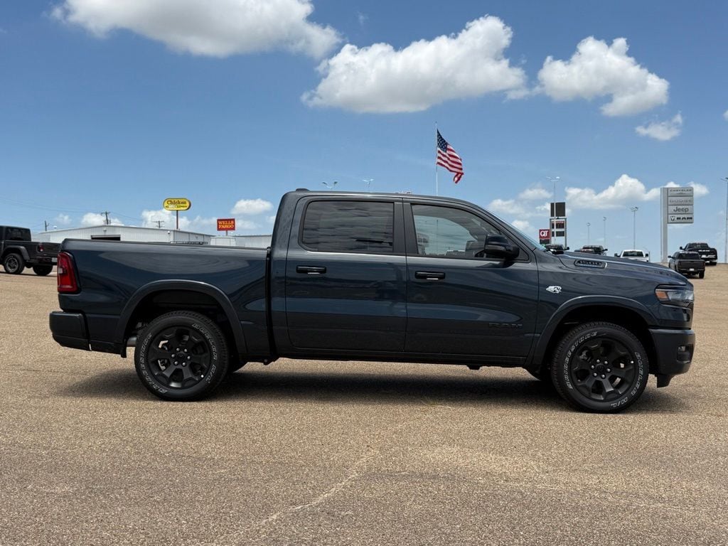 New 2026 Ram 1500 BIG HORN CREW CAB 4X4 5'7 BOX Pickup