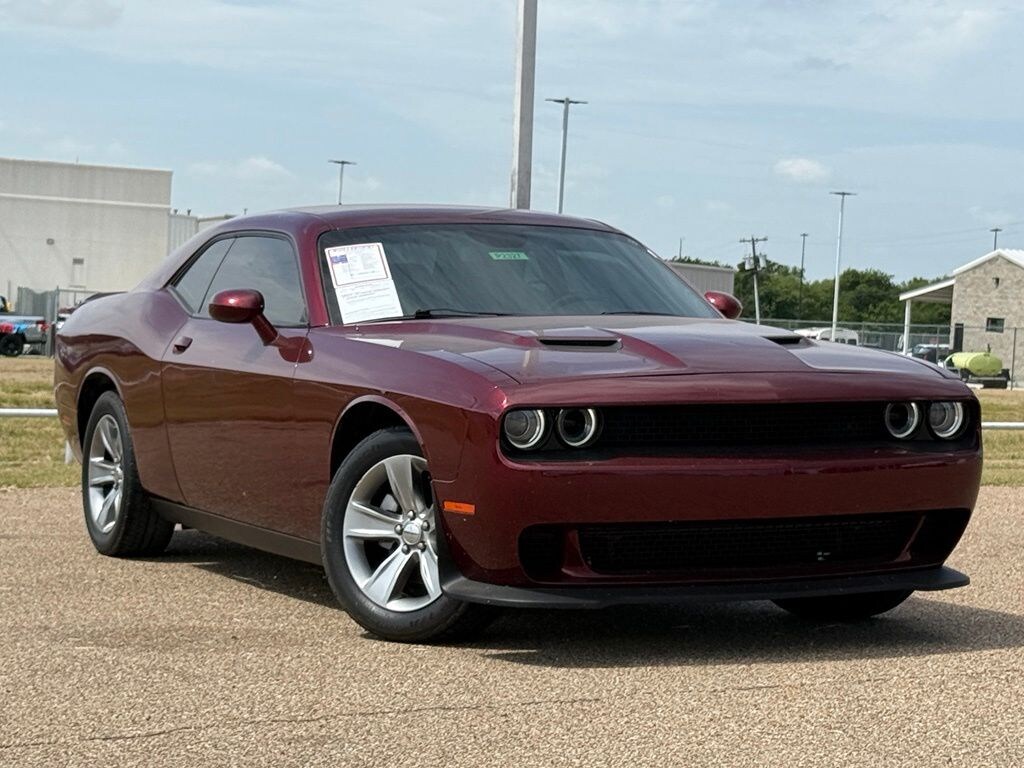 Used 2021 Dodge Challenger SXT Coupe