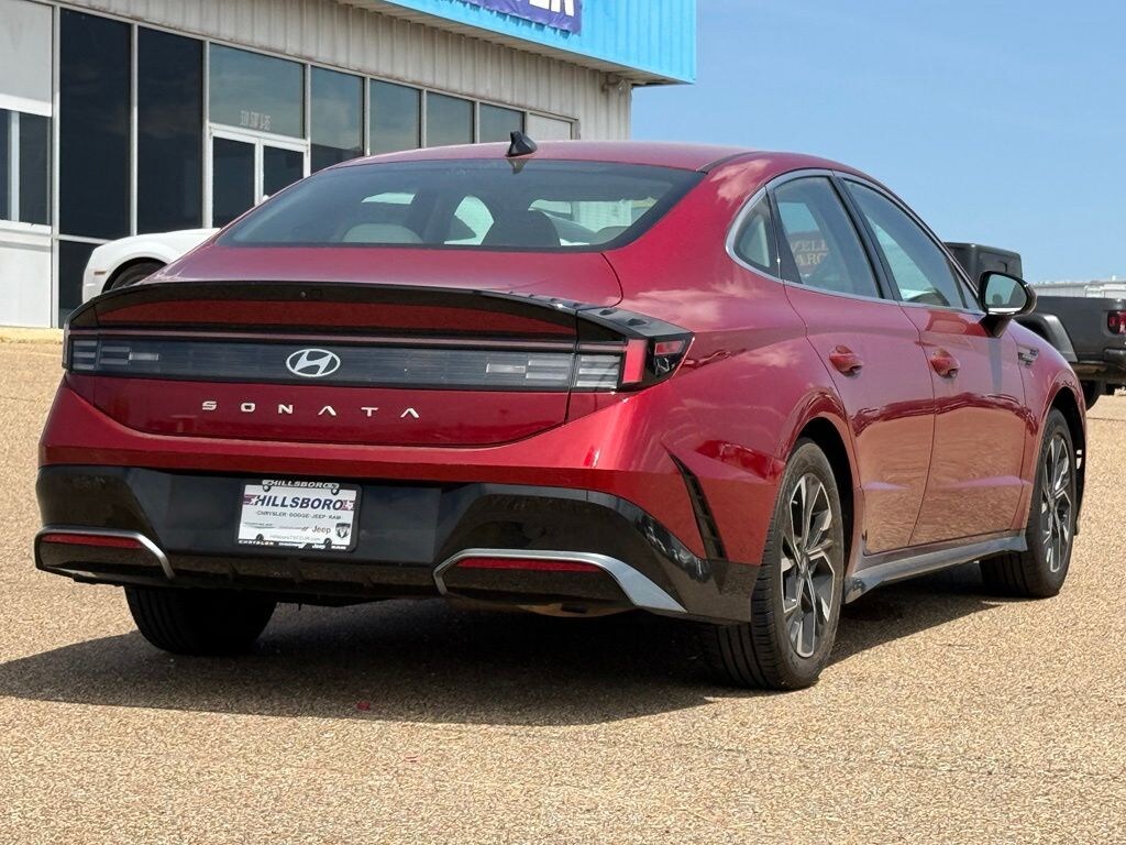 Used 2024 Hyundai Sonata SEL Sedan