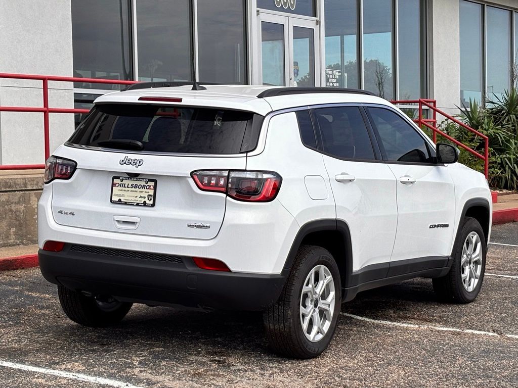 2026 Jeep Compass Latitude - Photo 6