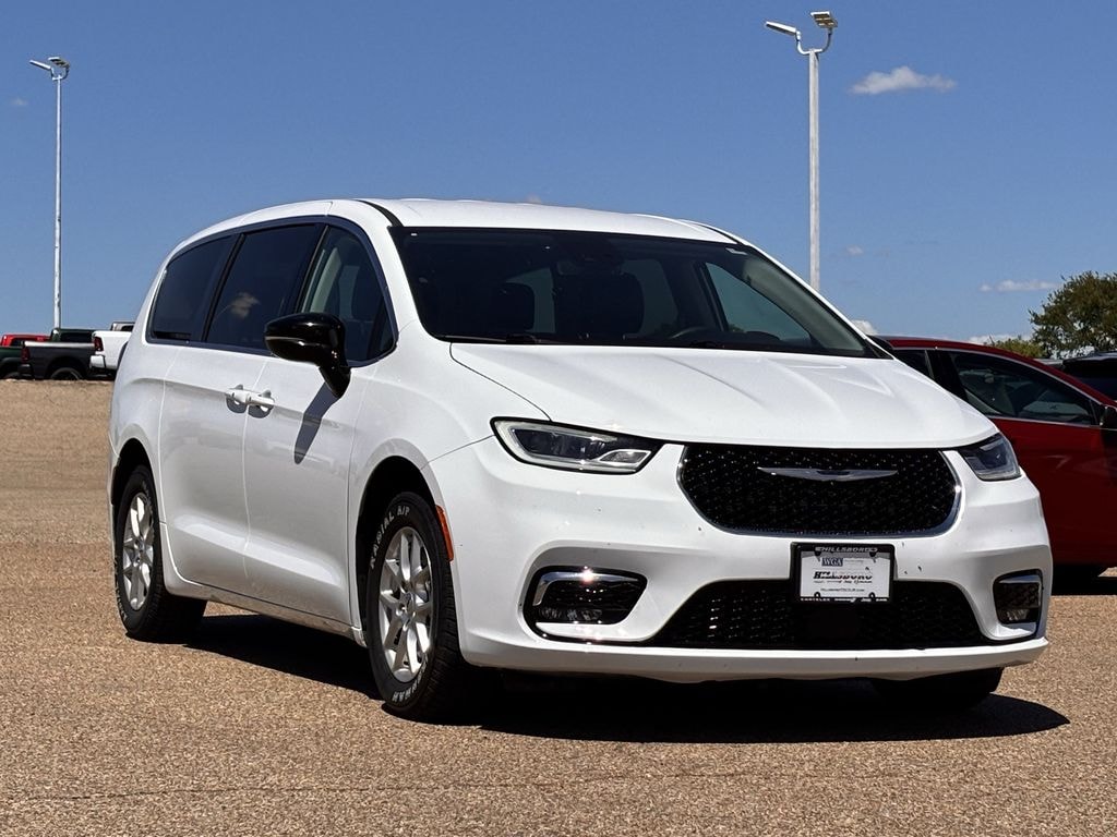 Used 2024 Chrysler Pacifica Touring L Van Passenger Van
