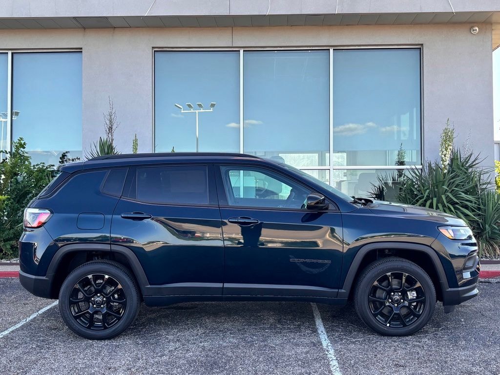 New 2026 Jeep Compass LATITUDE ALTITUDE 4X4 Sport Utility