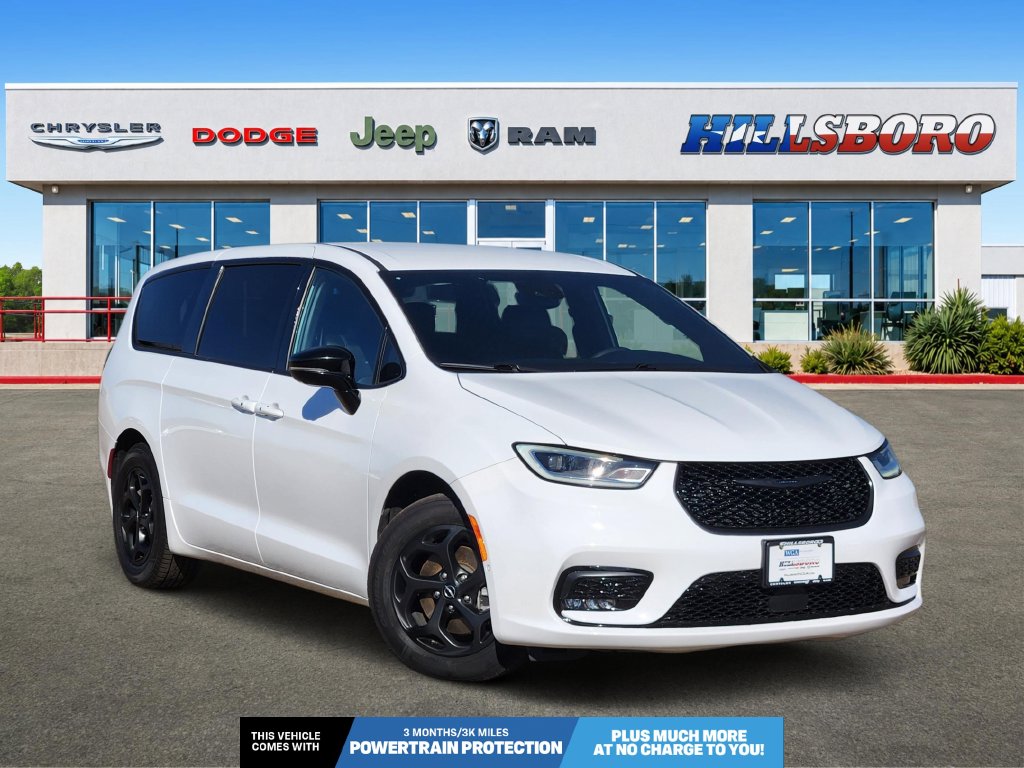 2024 Chrysler Pacifica PHEV Select