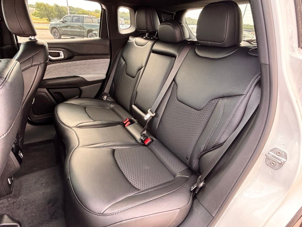 2026 Jeep Compass Latitude - Photo 23