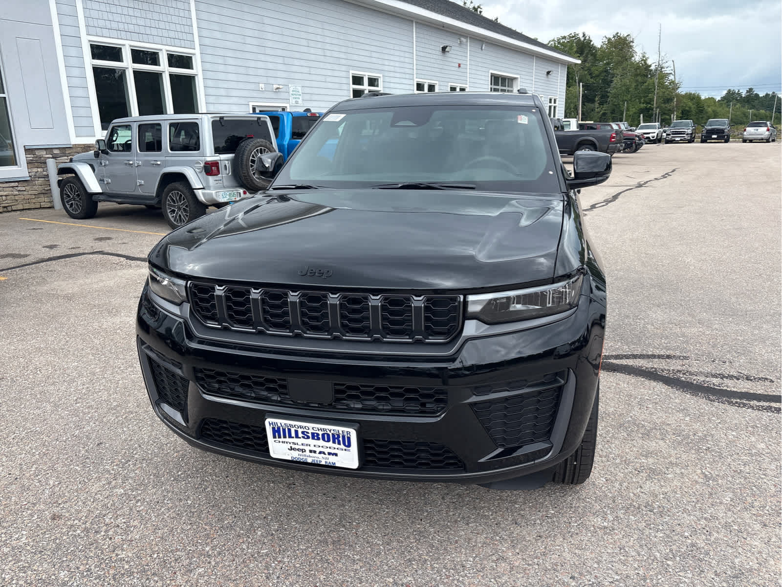 2027 Jeep Grand Cherokee L