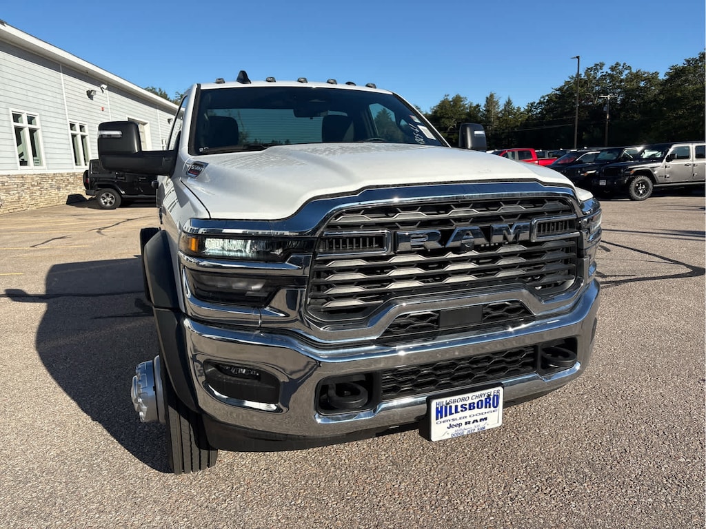 New 2025 Ram 5500 Chassis Cab 5500 TRADESMAN CHASSIS REGULAR CAB 4X4 60' CA Pickup