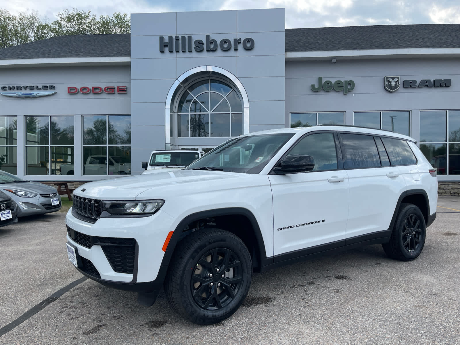 2026 Jeep Grand Cherokee L Laredo Sport Utility