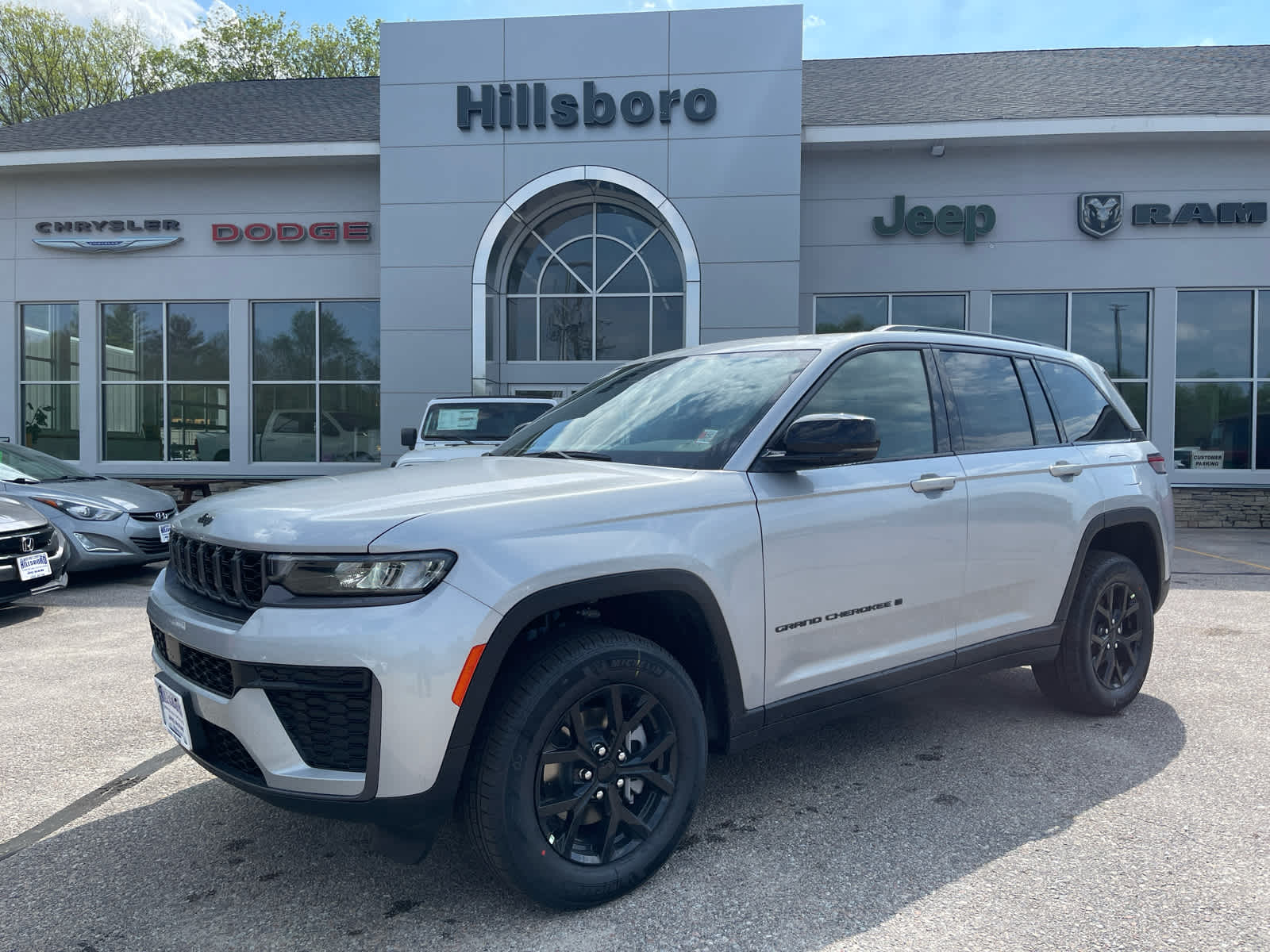 2026 Jeep Grand Cherokee Sport Utility 