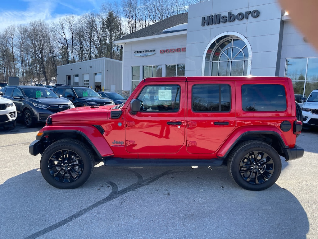 Used 2025 Jeep Wrangler 4xe Sahara SUV