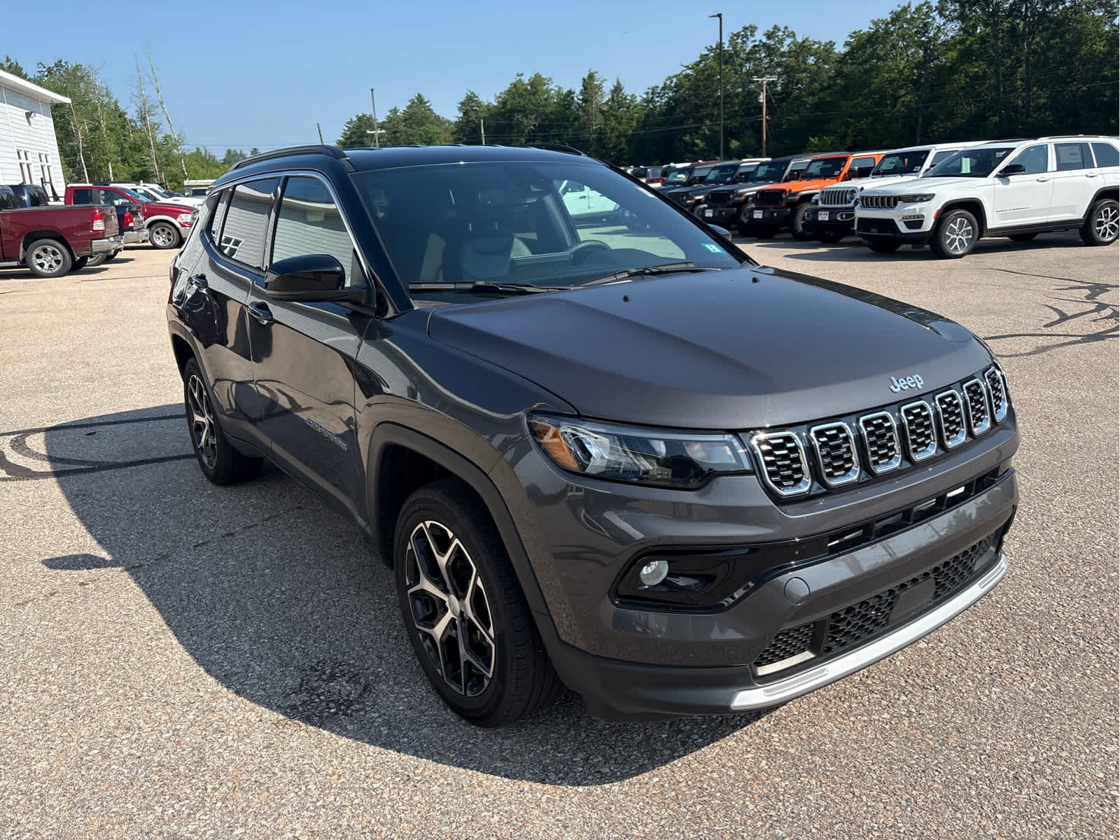 2024 Jeep Compass Limited photo 3