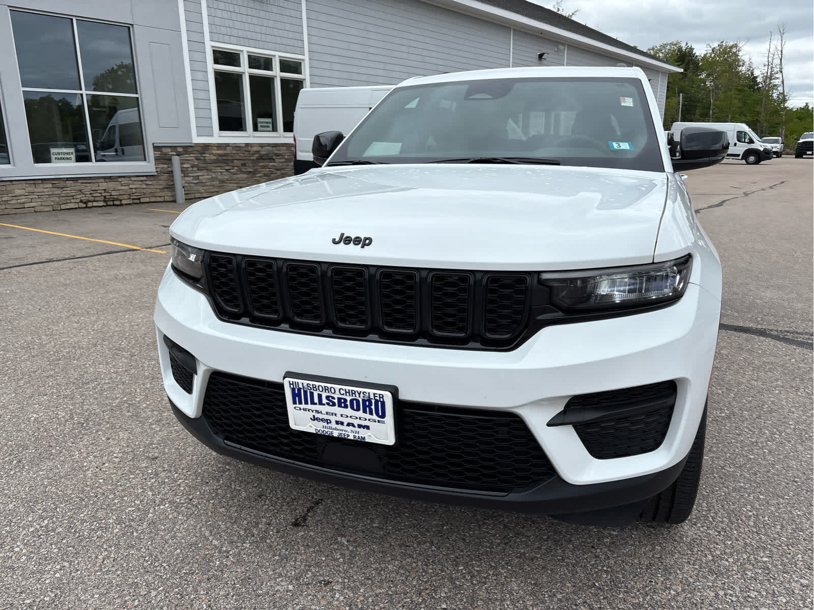 Used 2024 Jeep Grand Cherokee Altitude with VIN 1C4RJHAG6RC250966 for sale in Hillsboro, NH