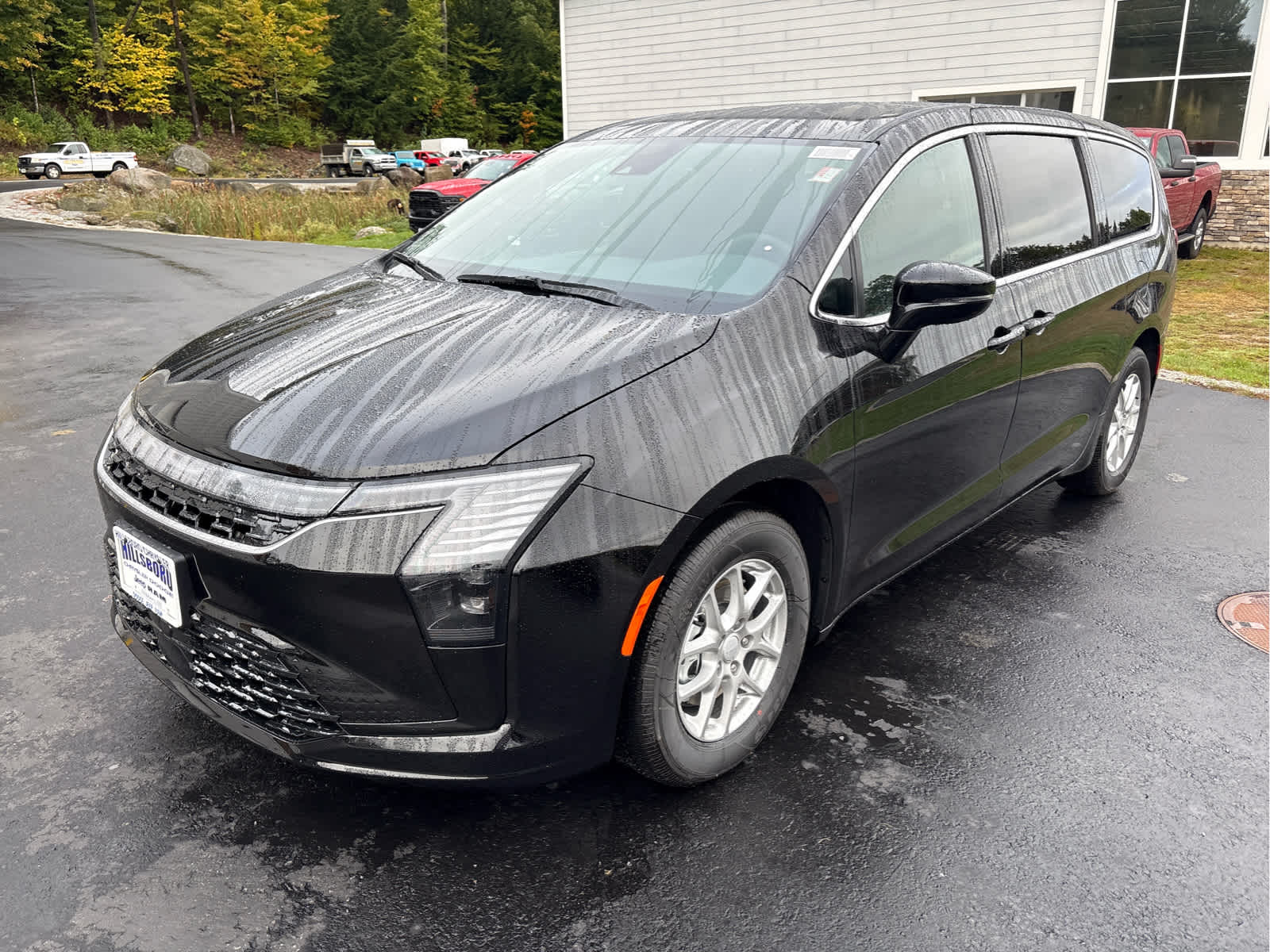 2027 Chrysler Pacifica Select