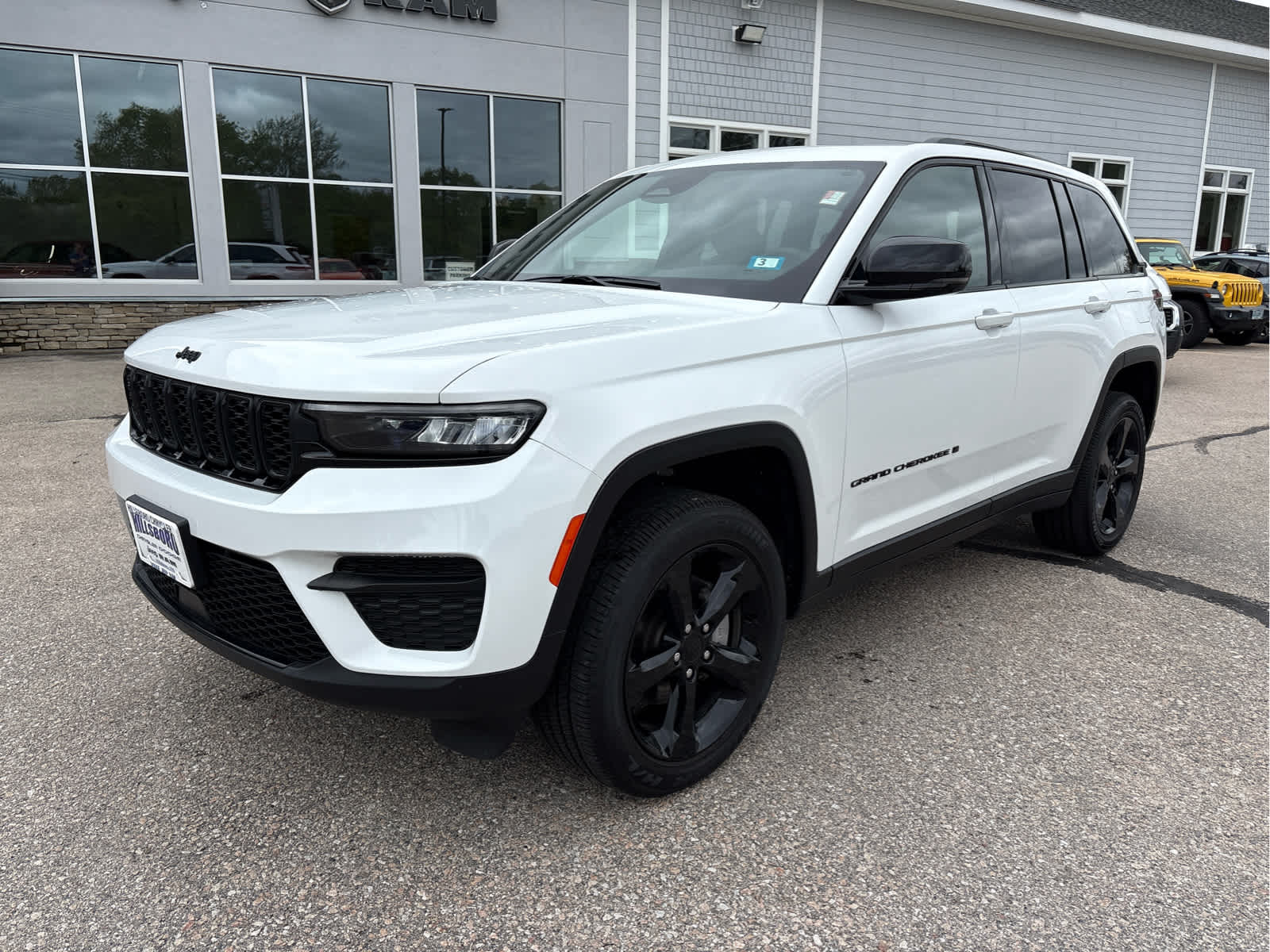 2024 Jeep Grand Cherokee SUV  2024 Jeep Grand Cherokee SUV