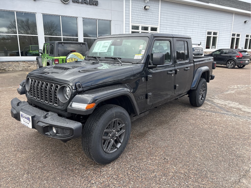 New 2026 Jeep Gladiator Sport Pickup