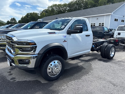 2025 Ram 5500 Chassis Cab Tradesman/Big Horn Pickup