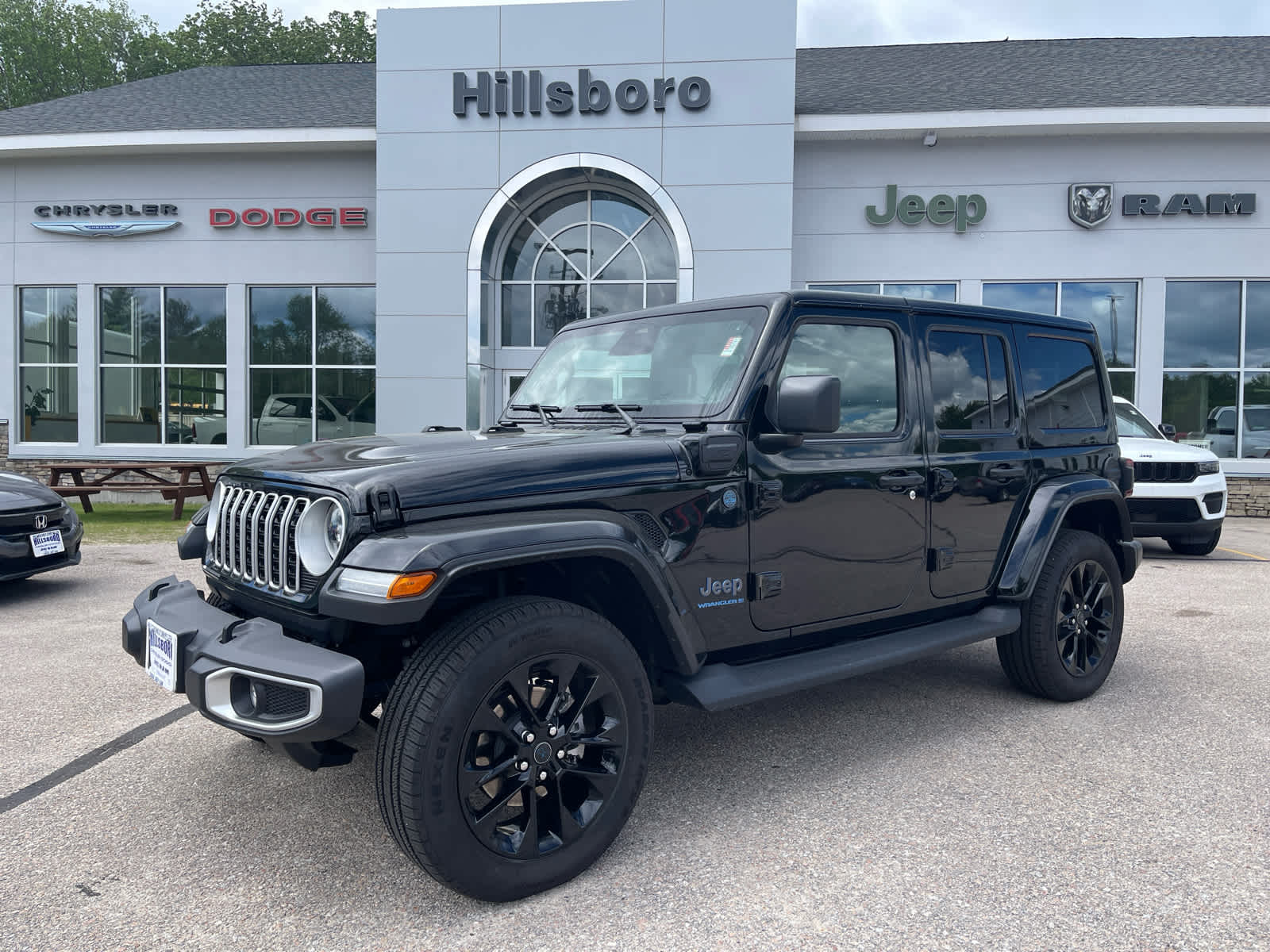 2025 Jeep Wrangler 4xe Sahara 4XE's photo