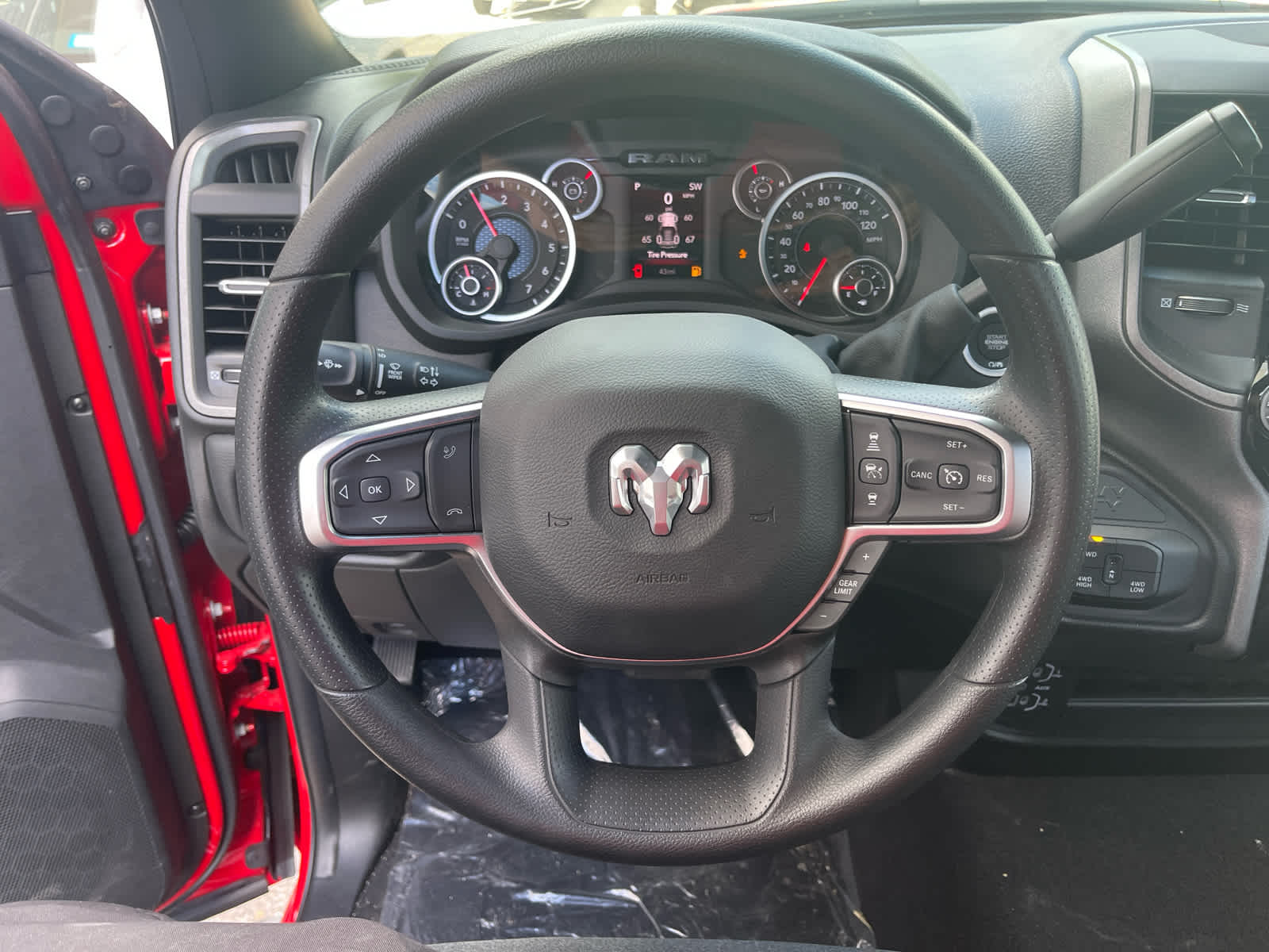 2026 RAM 2500 Tradesman - Photo 14