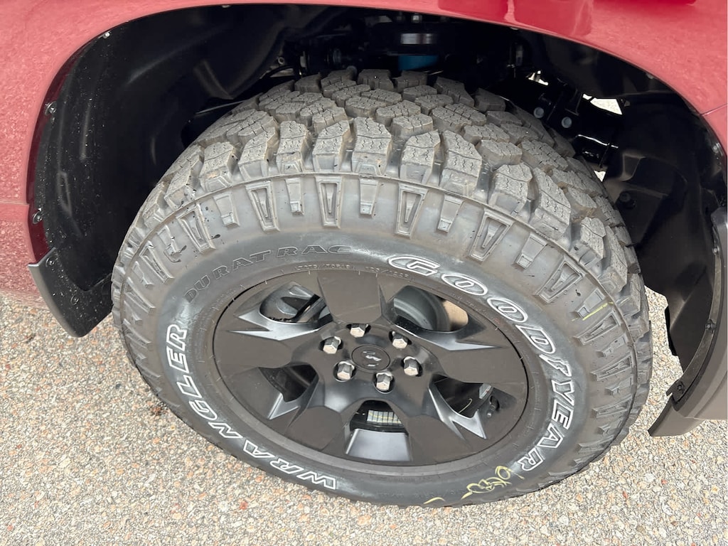 New 2026 Ram 1500 WARLOCK CREW CAB 4X4 5'7 BOX Pickup