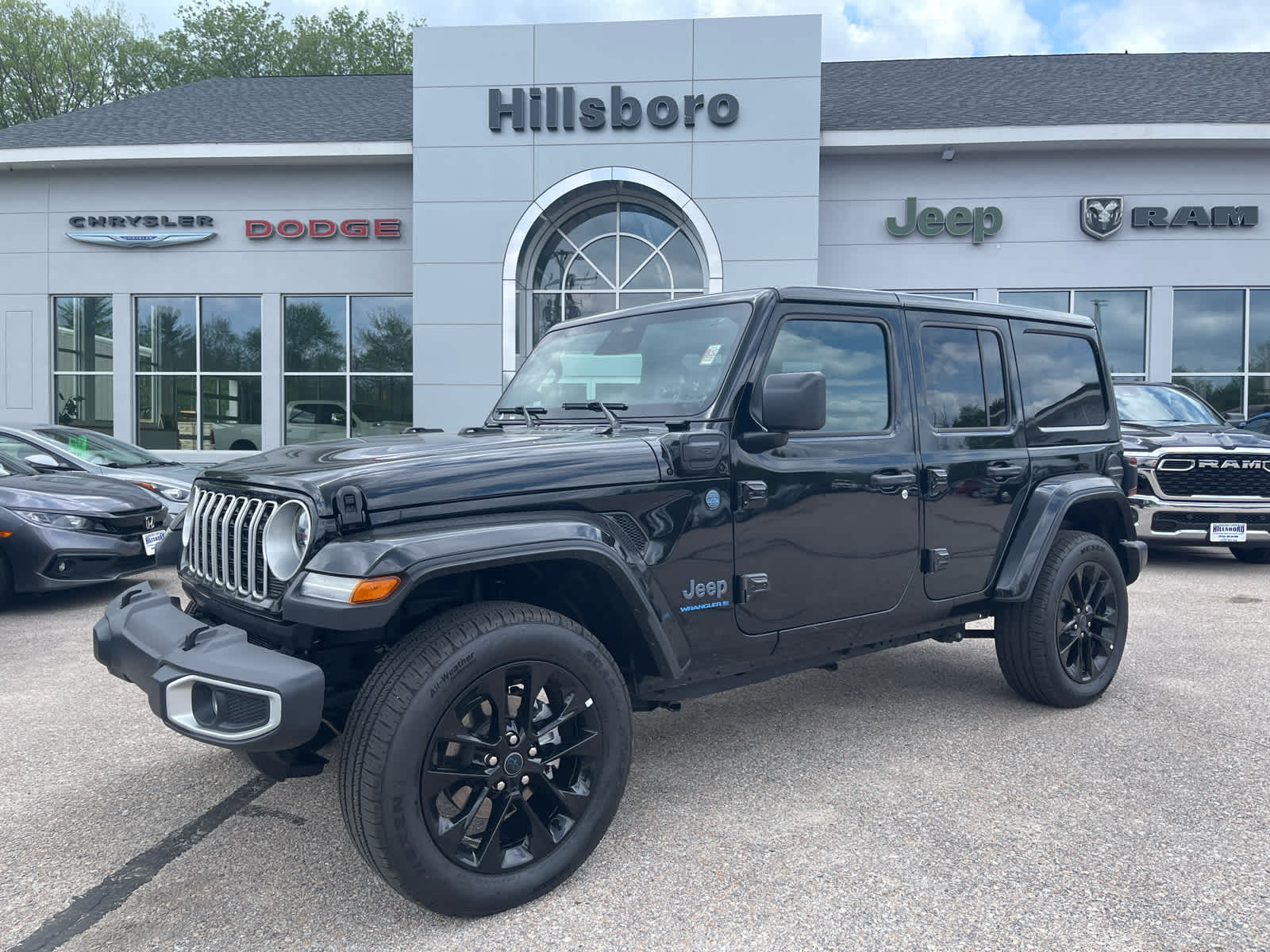 2025 Jeep Wrangler 4xe Sahara 4XE's photo