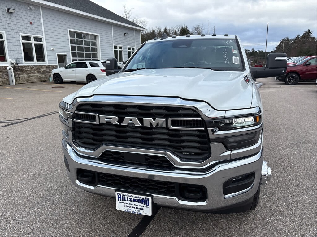 New 2025 Ram 3500 Chassis Cab Tradesman/Big Horn Pickup