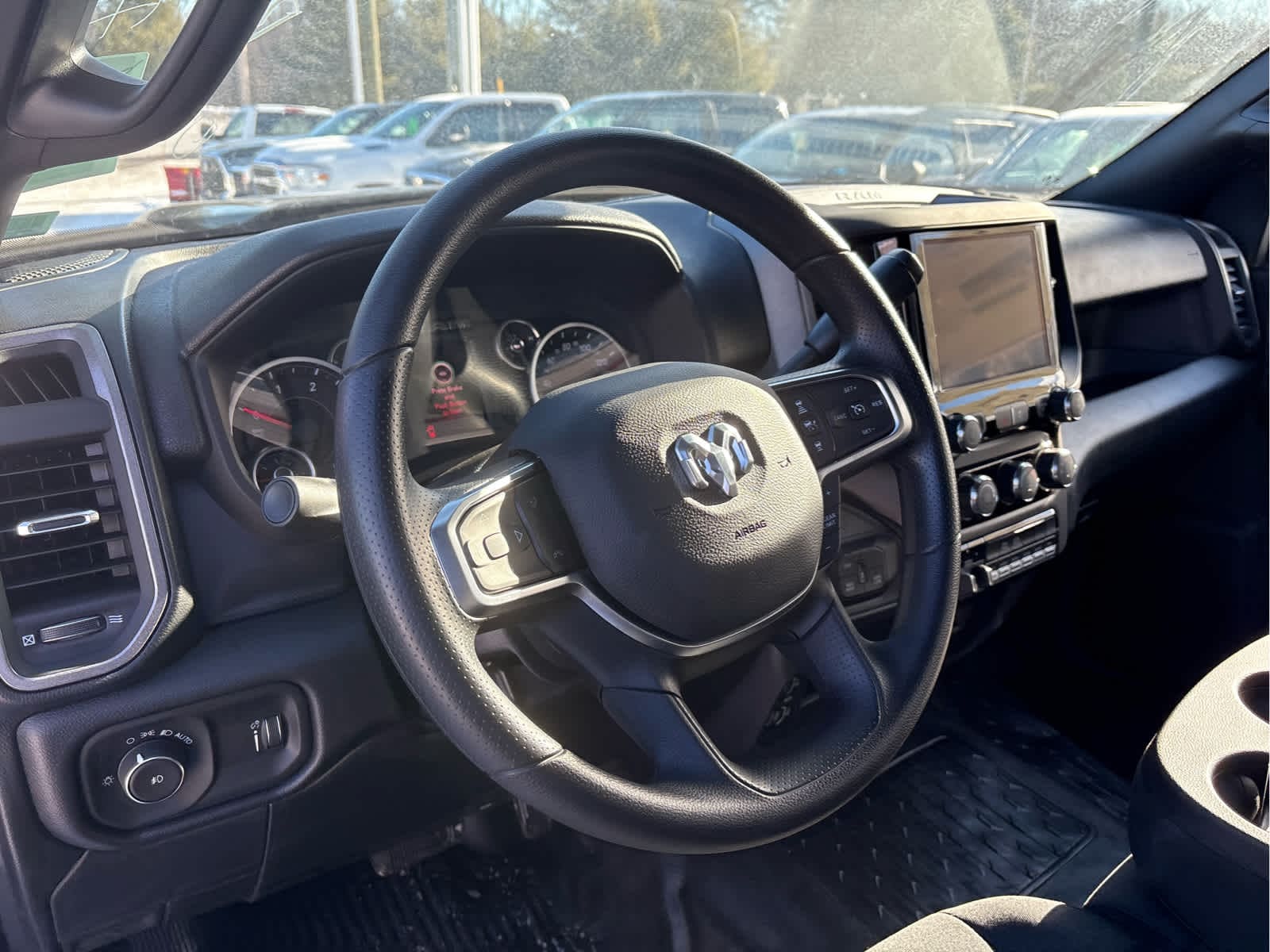 2026 RAM 3500 Chassis Tradesman - Photo 12