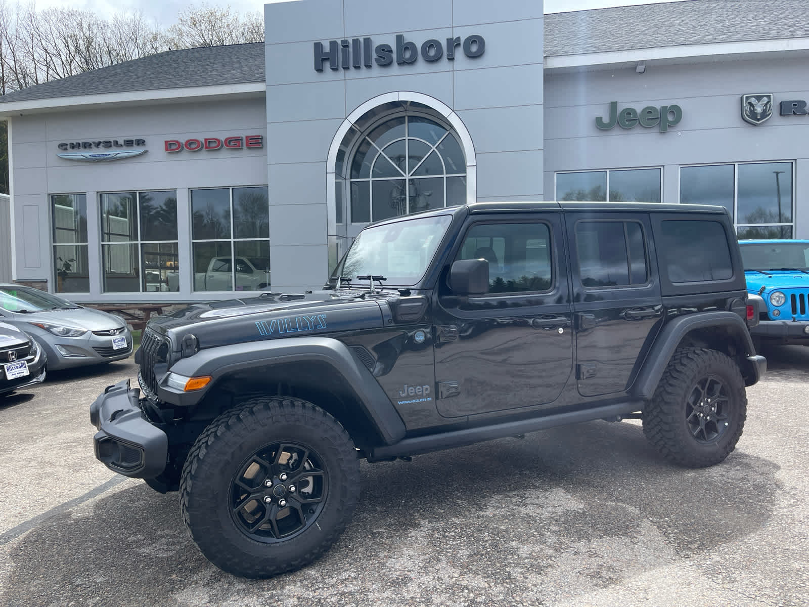 2025 Jeep Wrangler 4xe Willys 4XE's photo