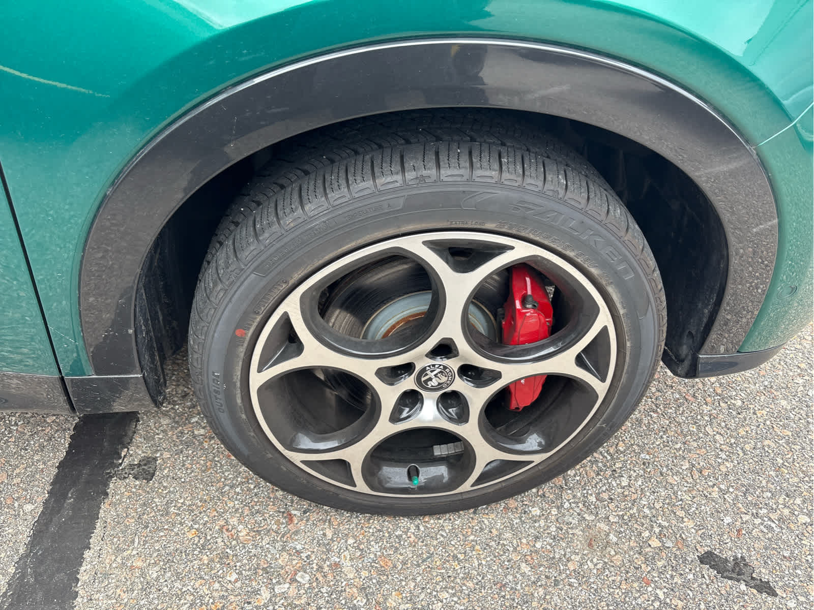 2024 Alfa Romeo Tonale Veloce photo 4