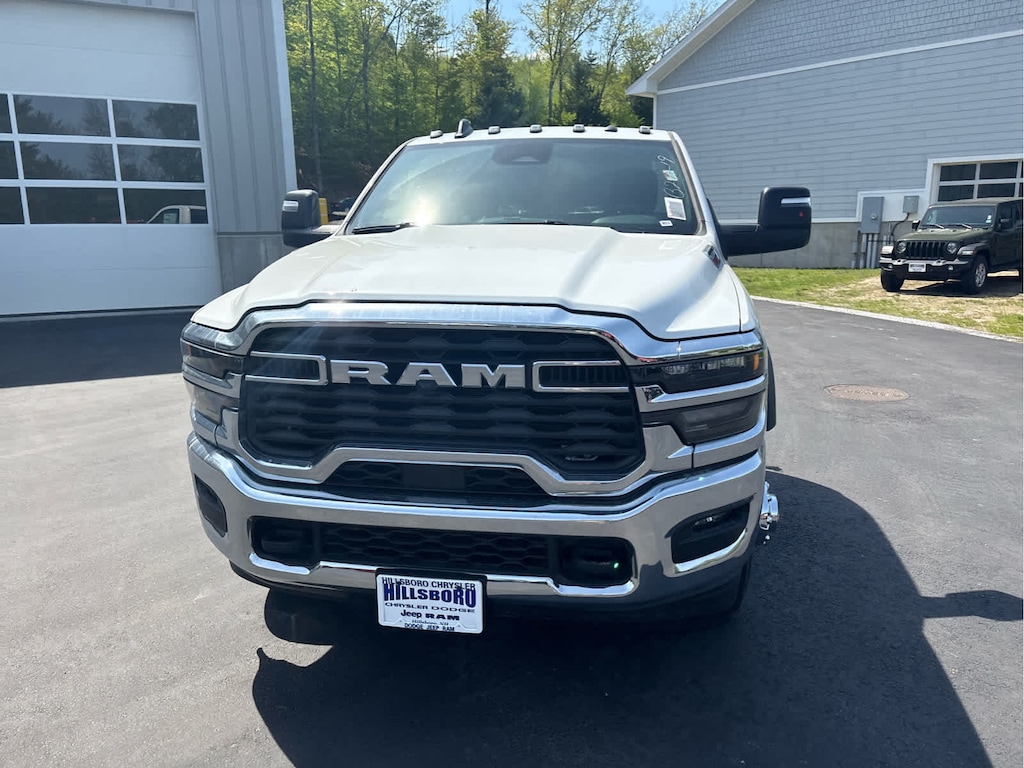 New 2026 Ram 3500 Chassis Cab Tradesman/Big Horn Pickup