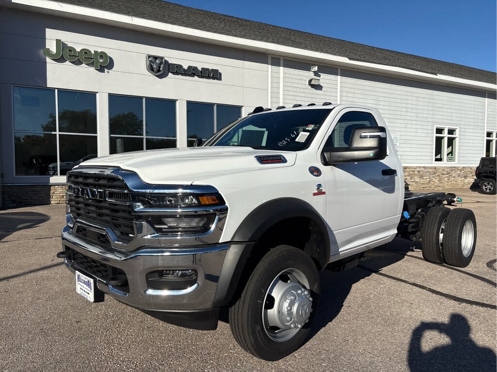 New 2025 Ram 5500 Chassis Cab 5500 TRADESMAN CHASSIS REGULAR CAB 4X4 60' CA Pickup